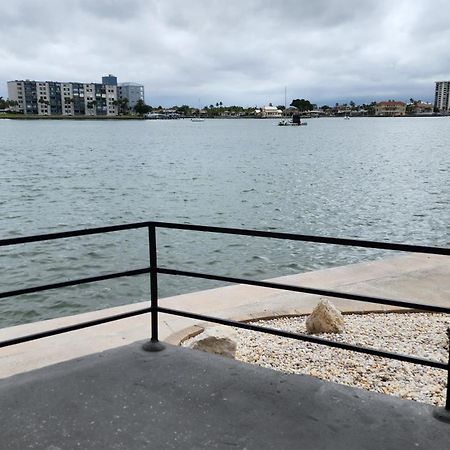 By The Beach Rentals Clearwater Beach Exterior photo