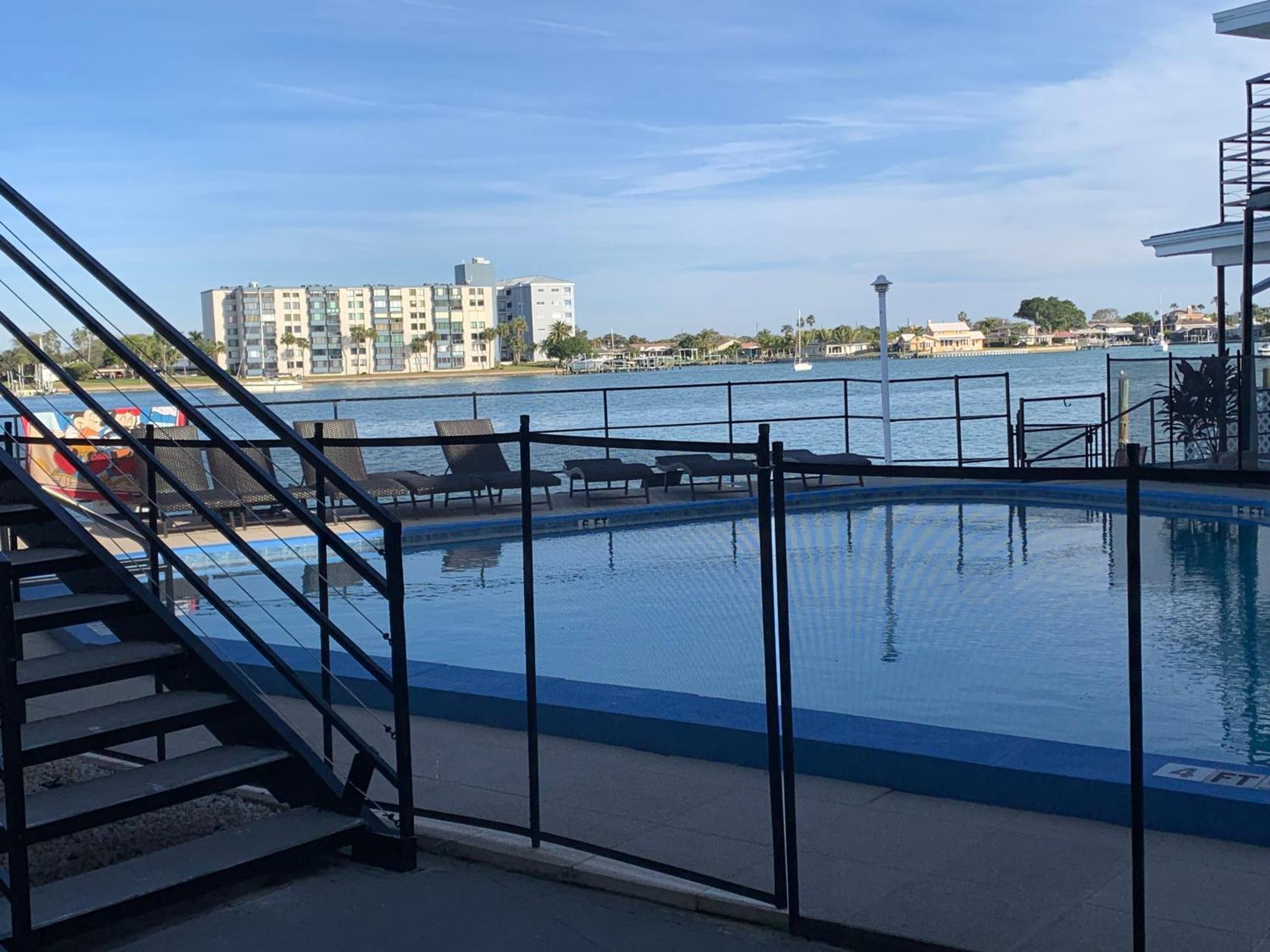 By The Beach Rentals Clearwater Beach Exterior photo