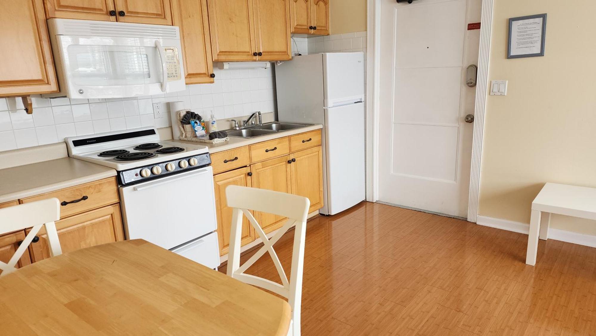 By The Beach Rentals Clearwater Beach Room photo