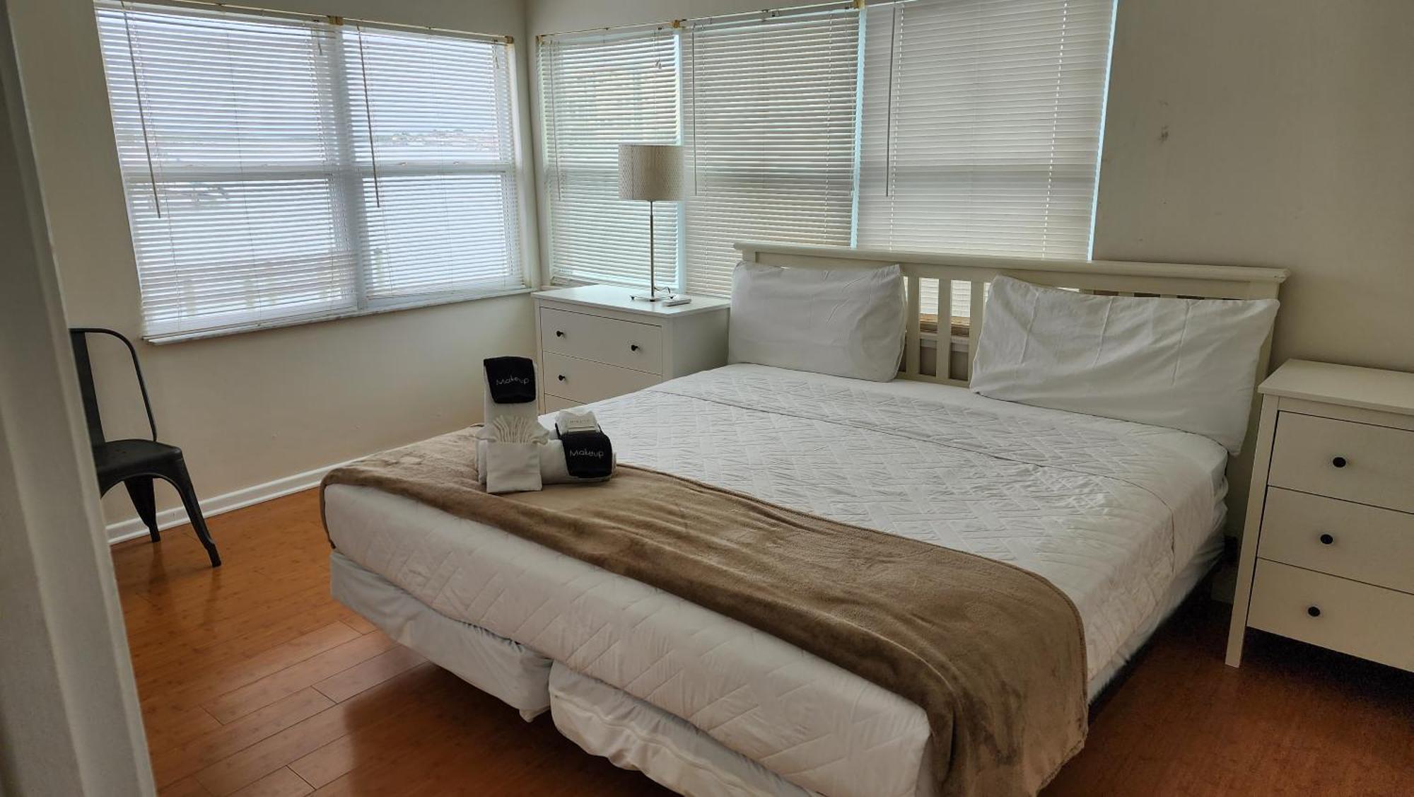 By The Beach Rentals Clearwater Beach Room photo