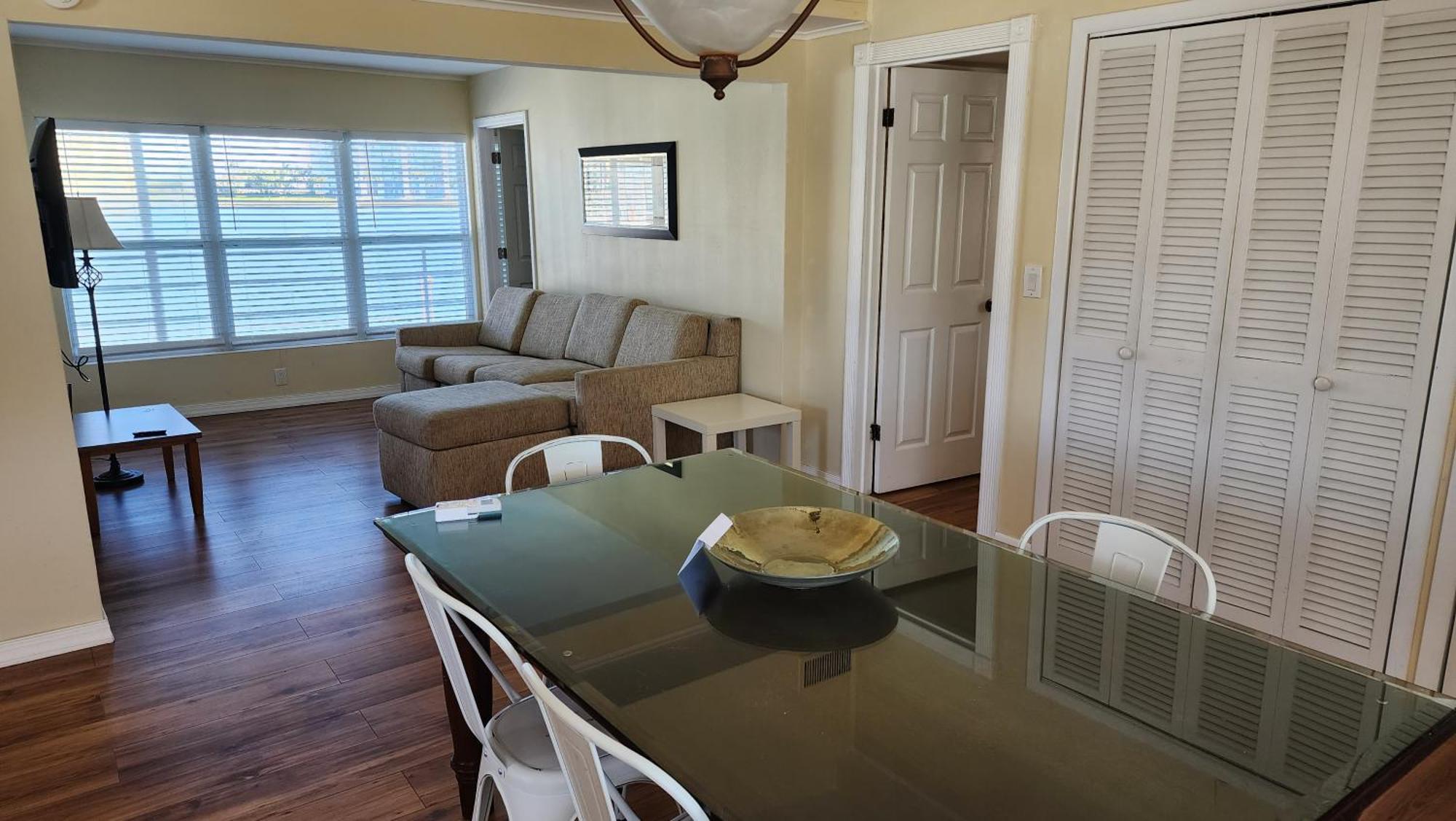 By The Beach Rentals Clearwater Beach Room photo