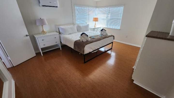 By The Beach Rentals Clearwater Beach Room photo
