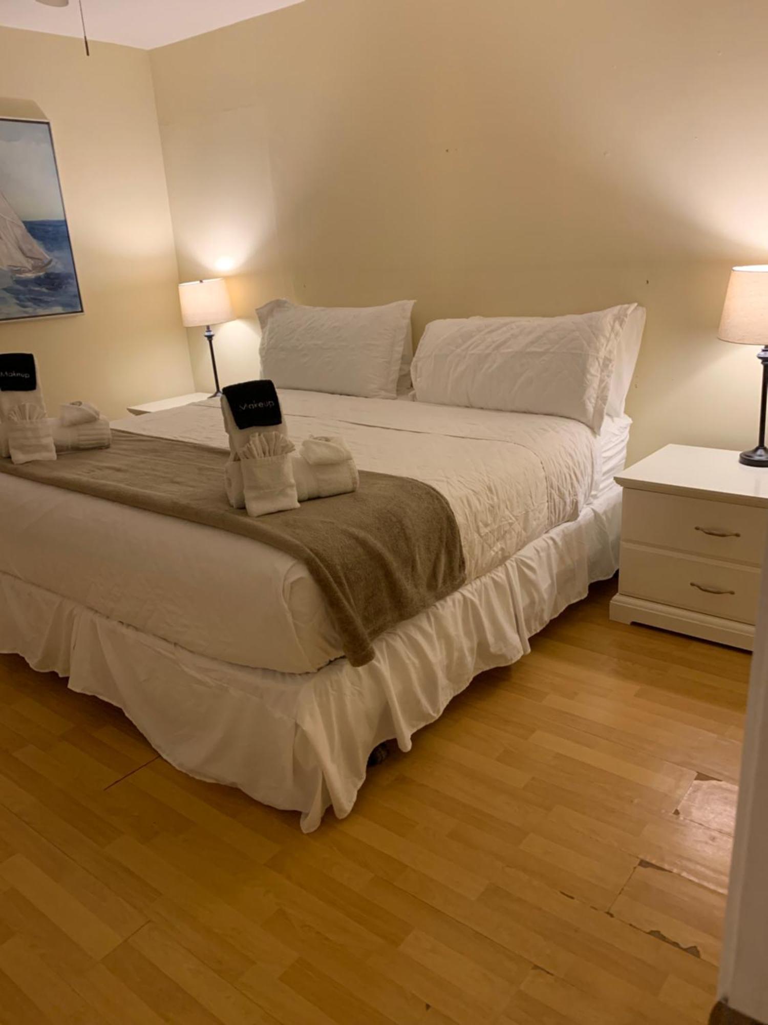 By The Beach Rentals Clearwater Beach Room photo