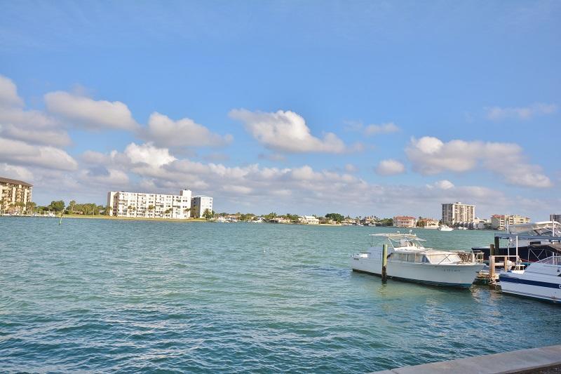 By The Beach Rentals Clearwater Beach Exterior photo